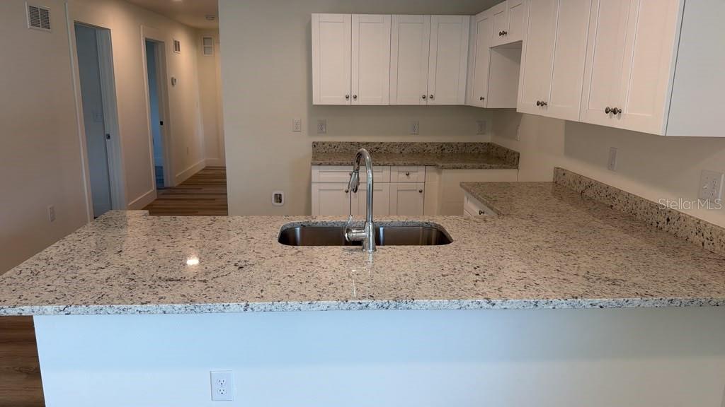 638 W 7TH STREET