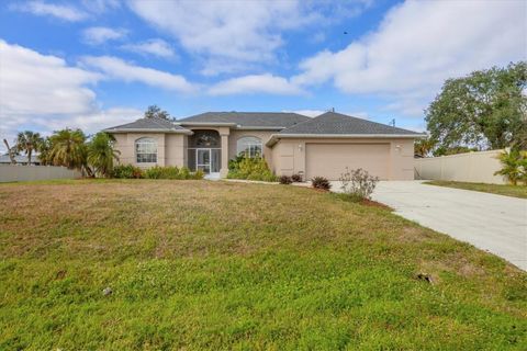 A home in PORT CHARLOTTE