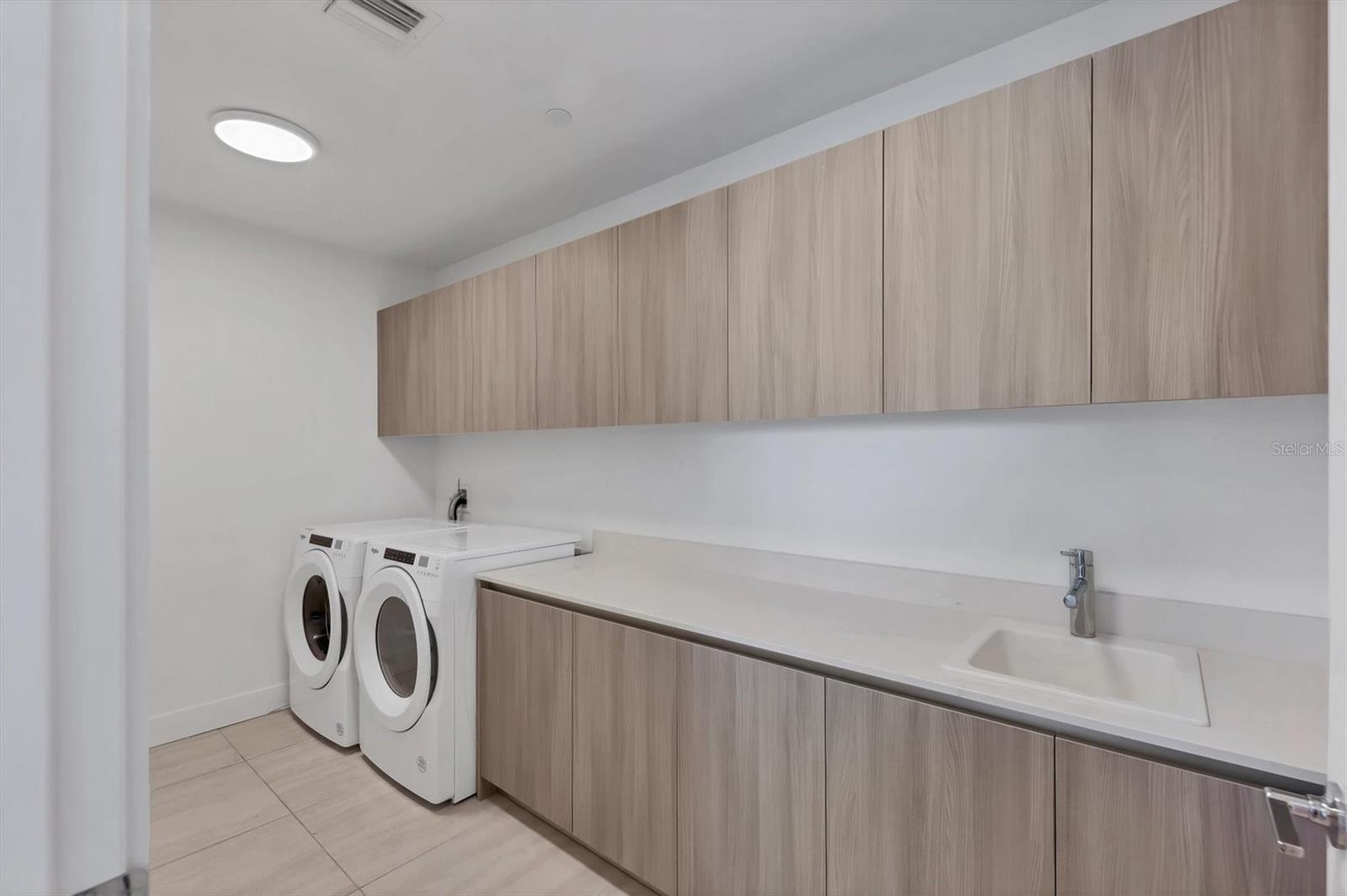 BAYSO SARASOTA CONDO - Residential Lease