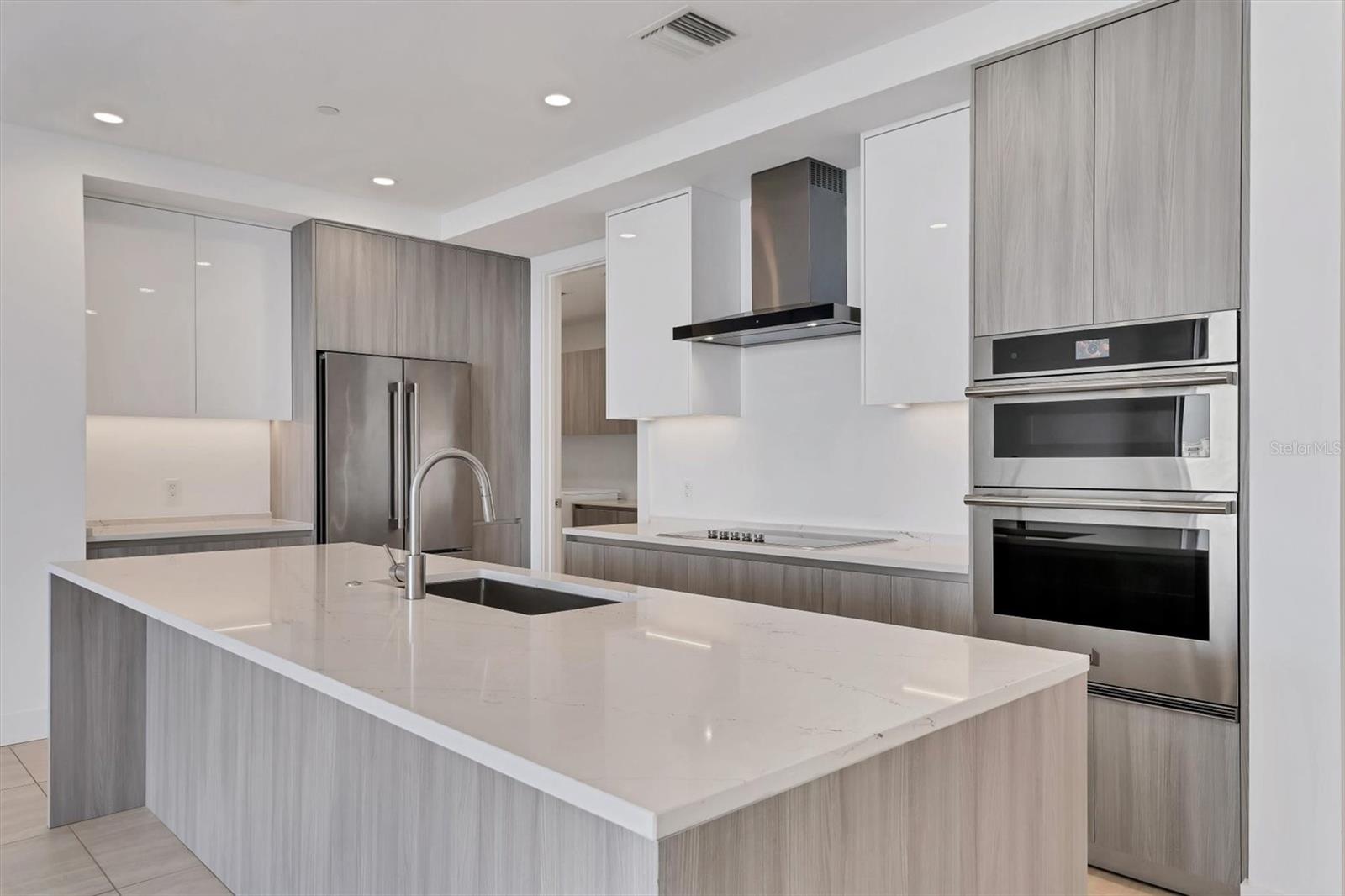 BAYSO SARASOTA CONDO - Residential Lease