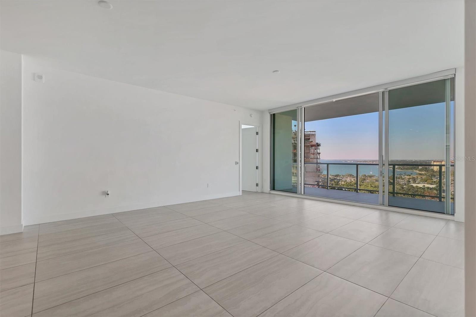 BAYSO SARASOTA CONDO - Residential Lease