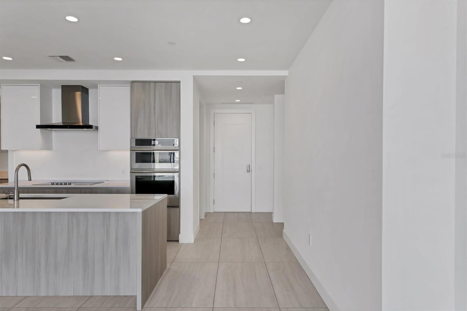 BAYSO SARASOTA CONDO - Residential Lease