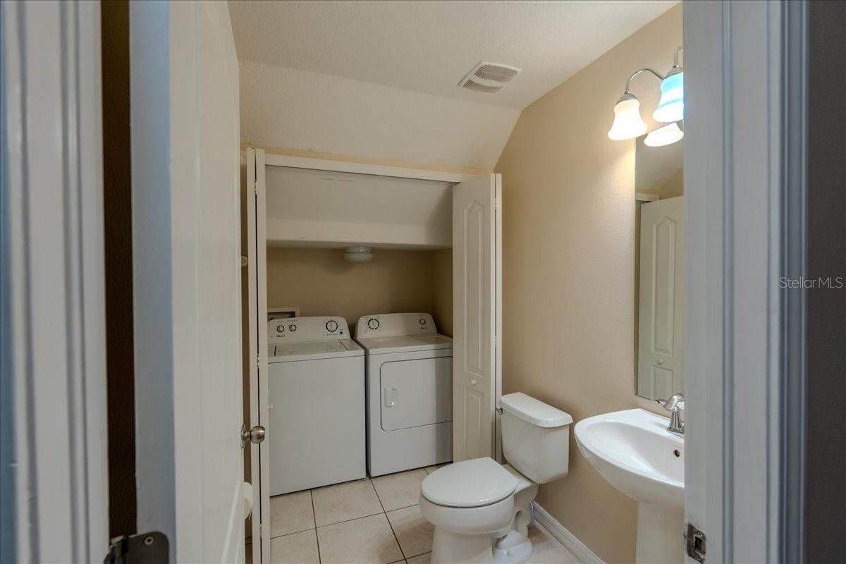 EILAND PARK TWNHMS - Residential