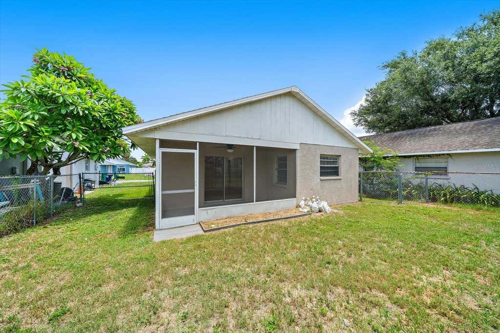 Photo of 1521 13th Street W, Palmetto, FL 34221 (MLS # A4700413)