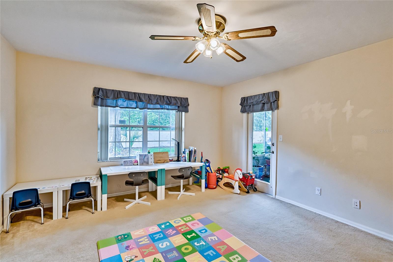 STERLING PLACE - Residential