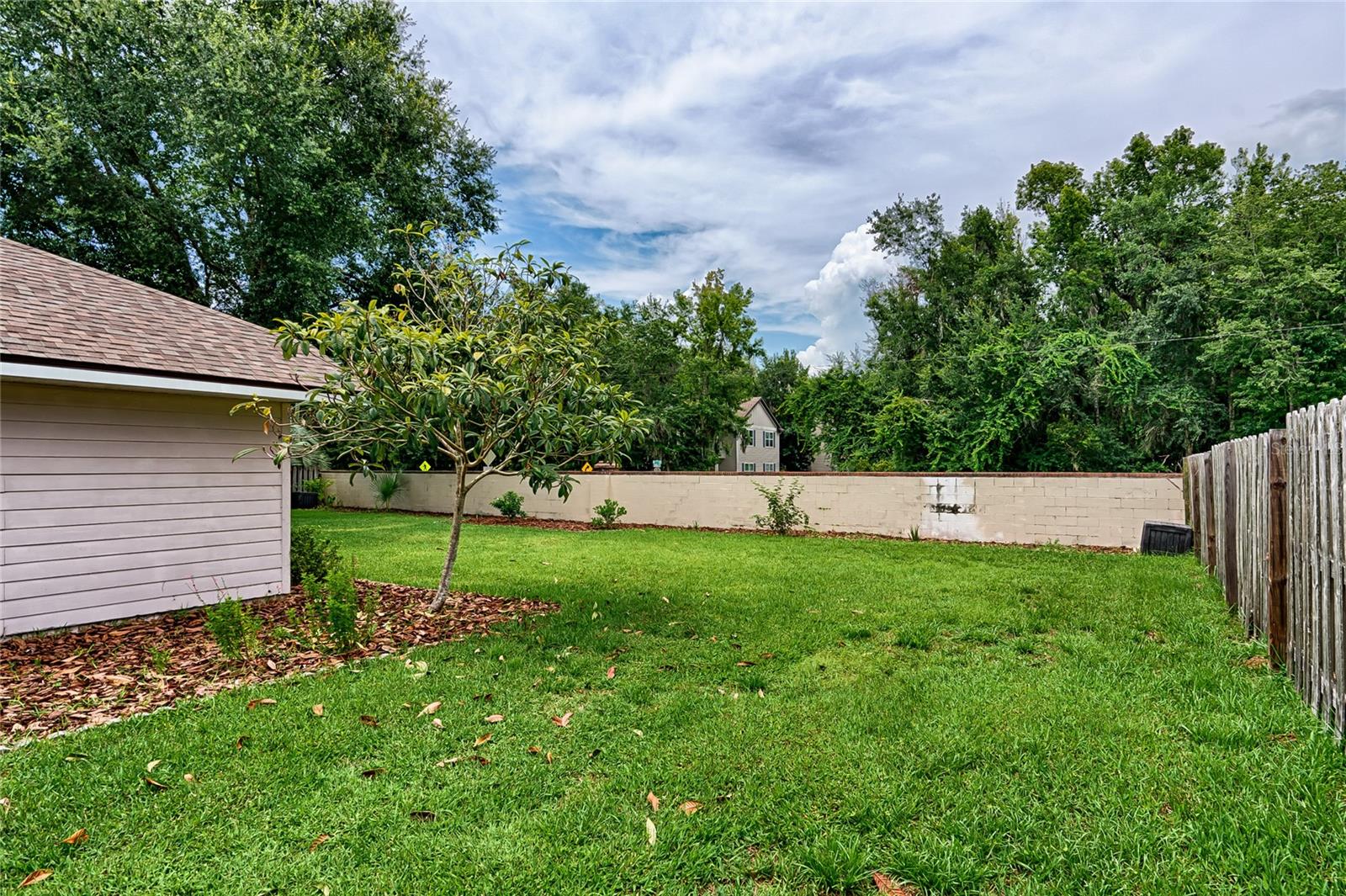 STERLING PLACE - Residential