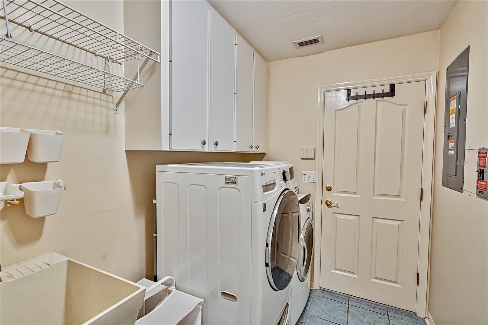 STERLING PLACE - Residential