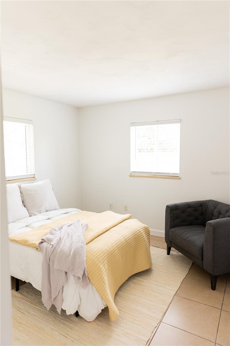 TROPICAL SHORES - Residential