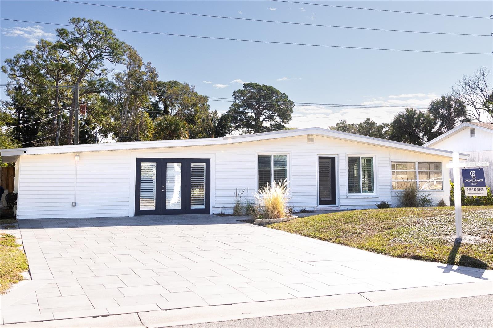 TROPICAL SHORES - Residential