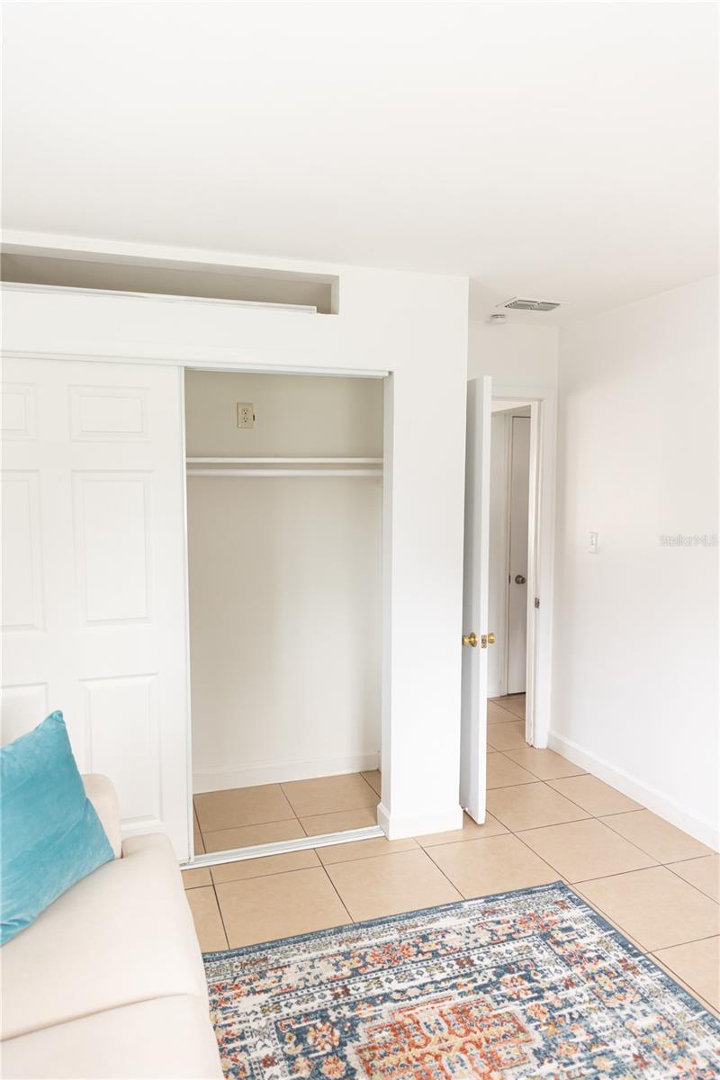 TROPICAL SHORES - Residential