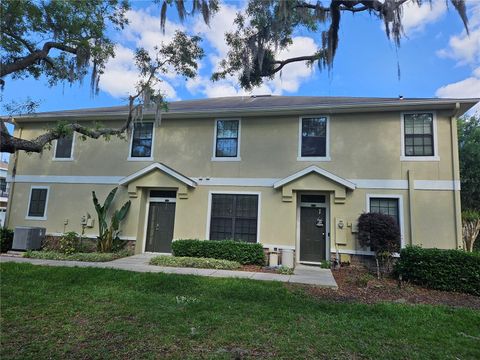 Photo of 5520 Kinglethill Drive, Lithia, FL 33547 (MLS # TB8496731)