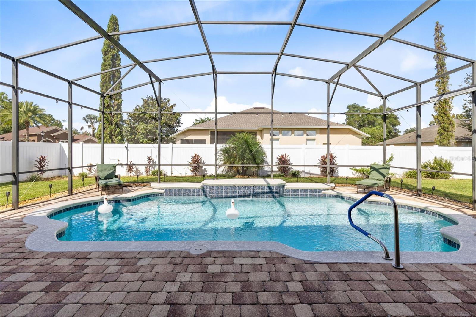 2306 EMERALD ROSE WAY - Photo 2