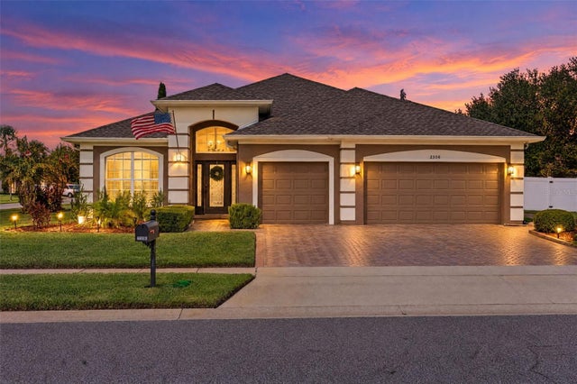 2306 EMERALD ROSE WAY