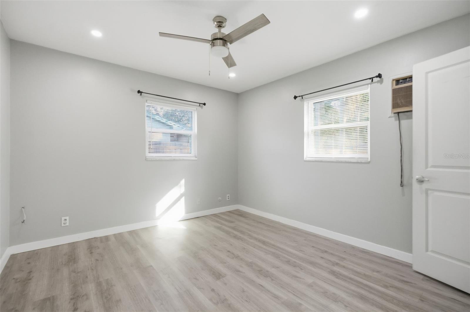 PLEASANT ESTATES - Residential