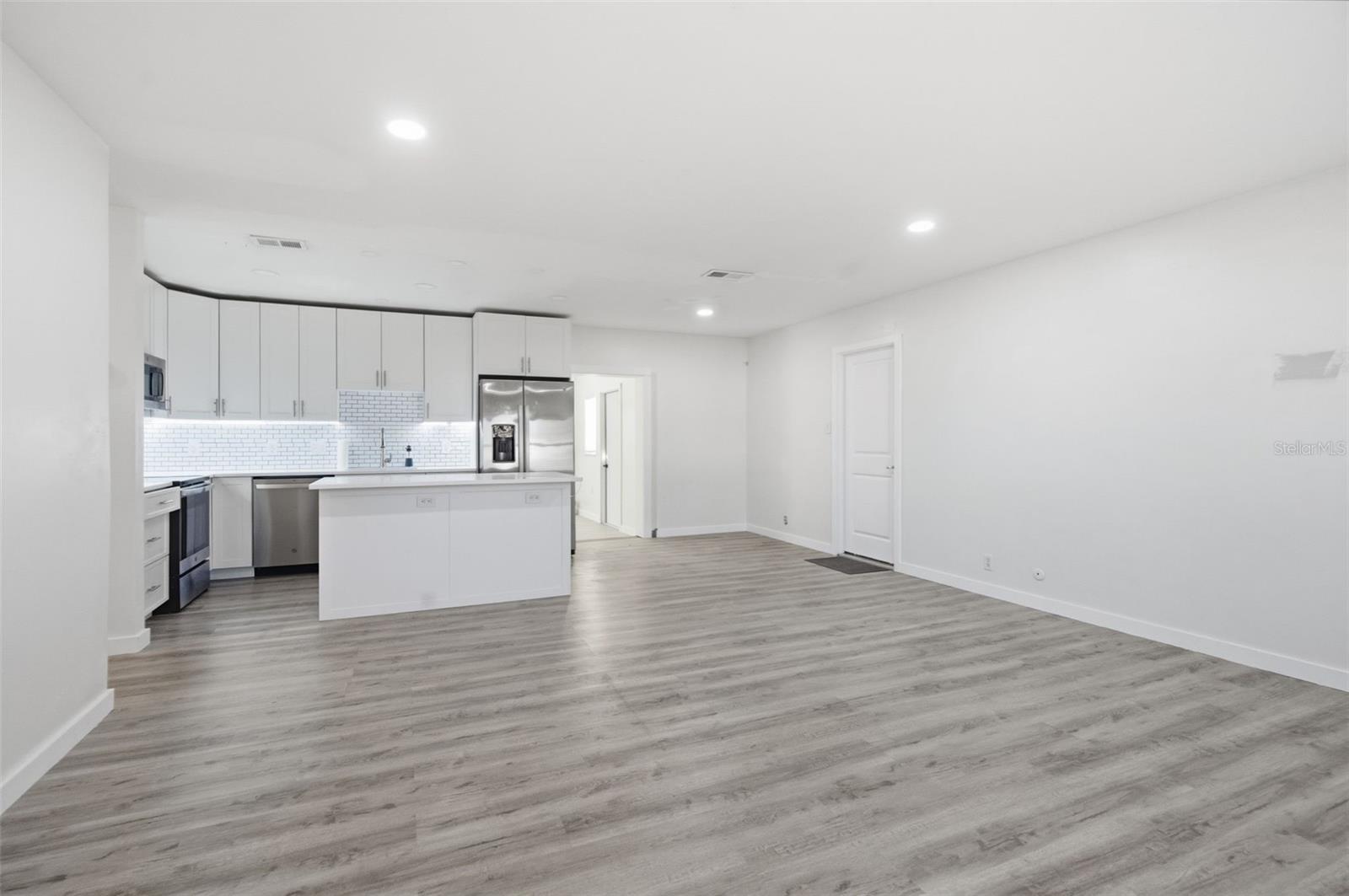 PLEASANT ESTATES - Residential