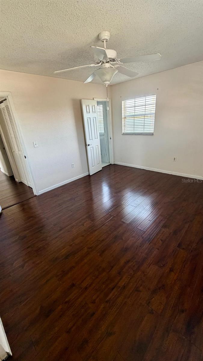 LAKE BENTLEY SHORES CONDO PH 01 - Residential Lease