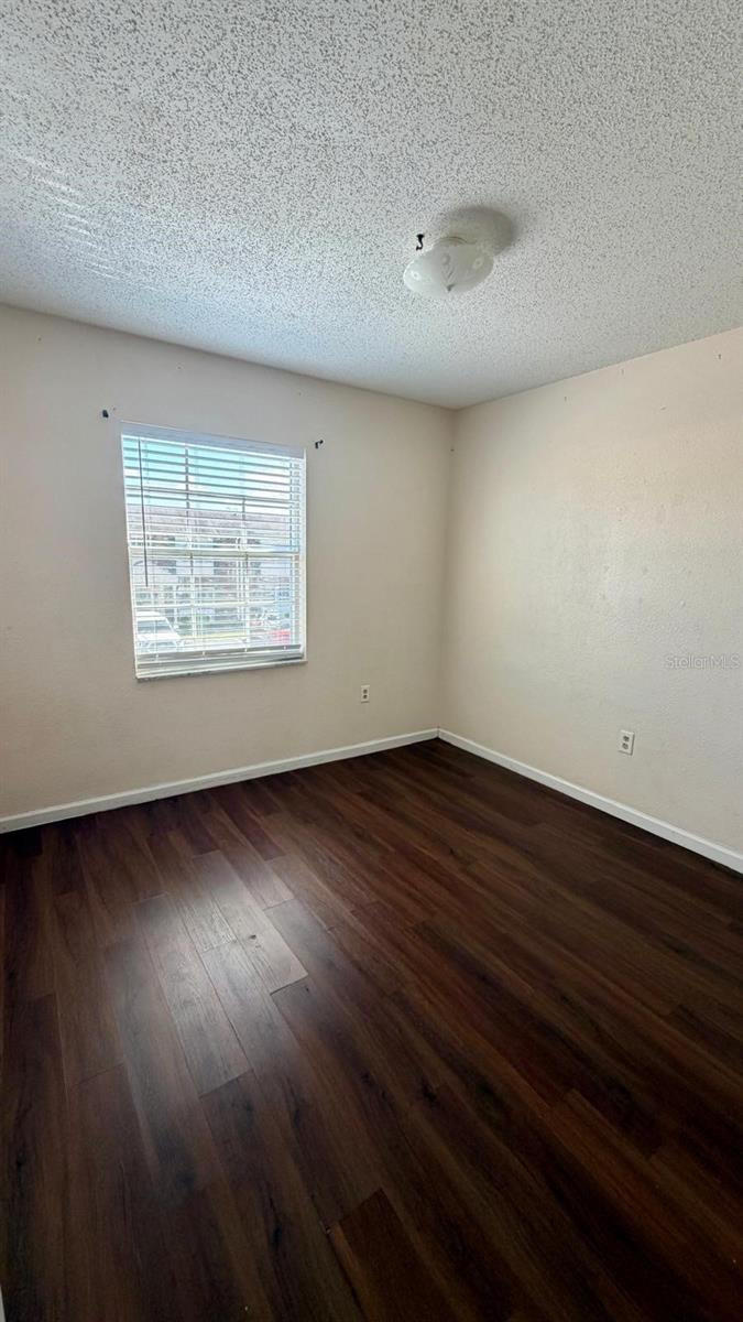 LAKE BENTLEY SHORES CONDO PH 01 - Residential Lease