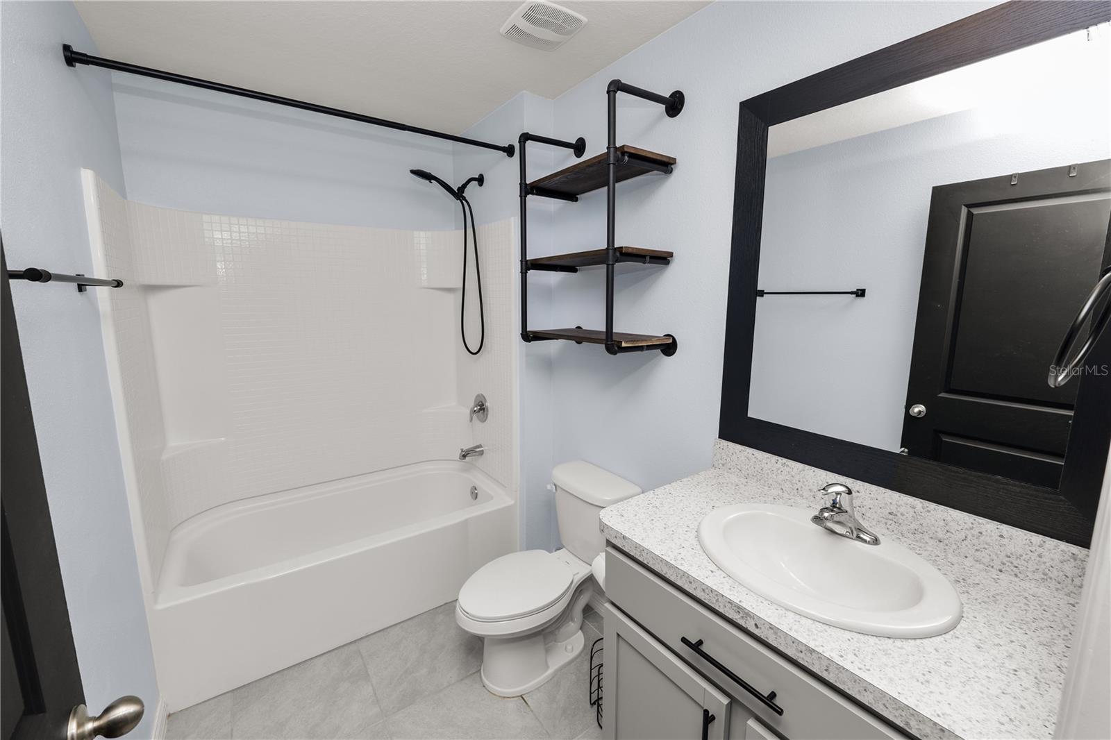 NORTH PARK ISLE PH 1B 1C & 1D - Residential