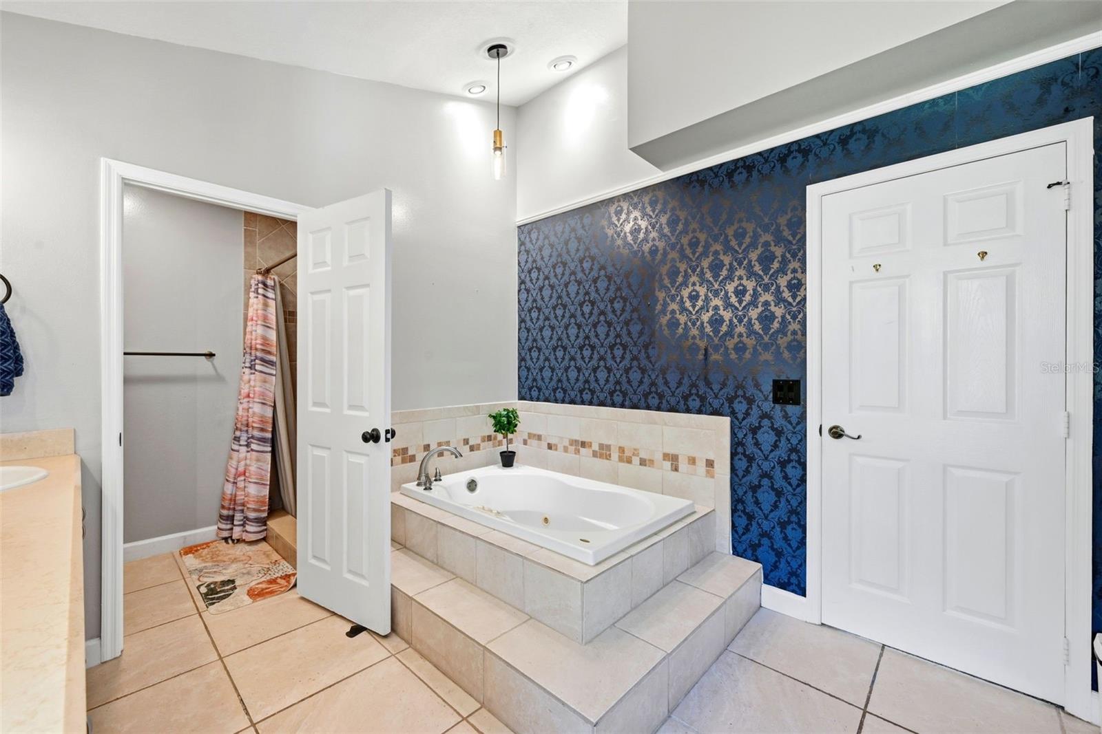 LAKE OLYMPIA NORTH VILLAGE - Residential