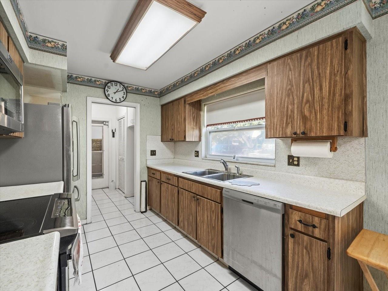 CARROLLWOOD SUB UNIT N - Residential