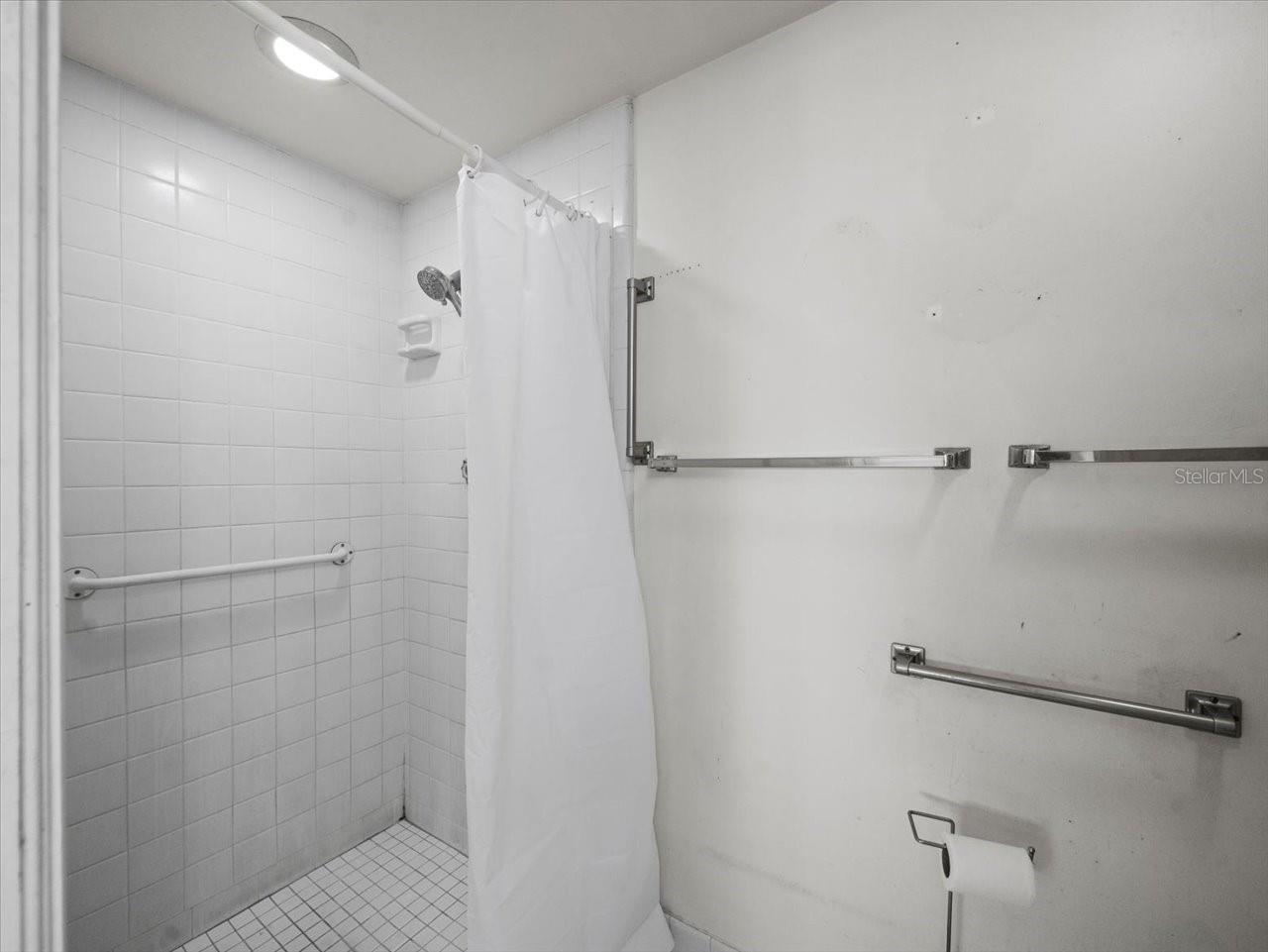 CARROLLWOOD SUB UNIT N - Residential