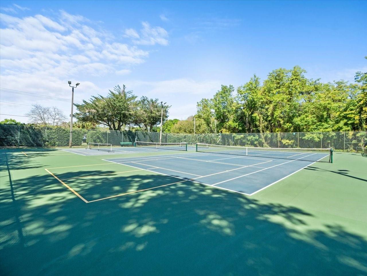 CARROLLWOOD SUB UNIT N - Residential