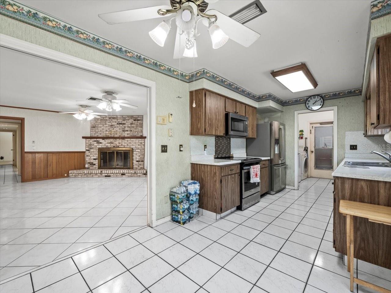 CARROLLWOOD SUB UNIT N - Residential