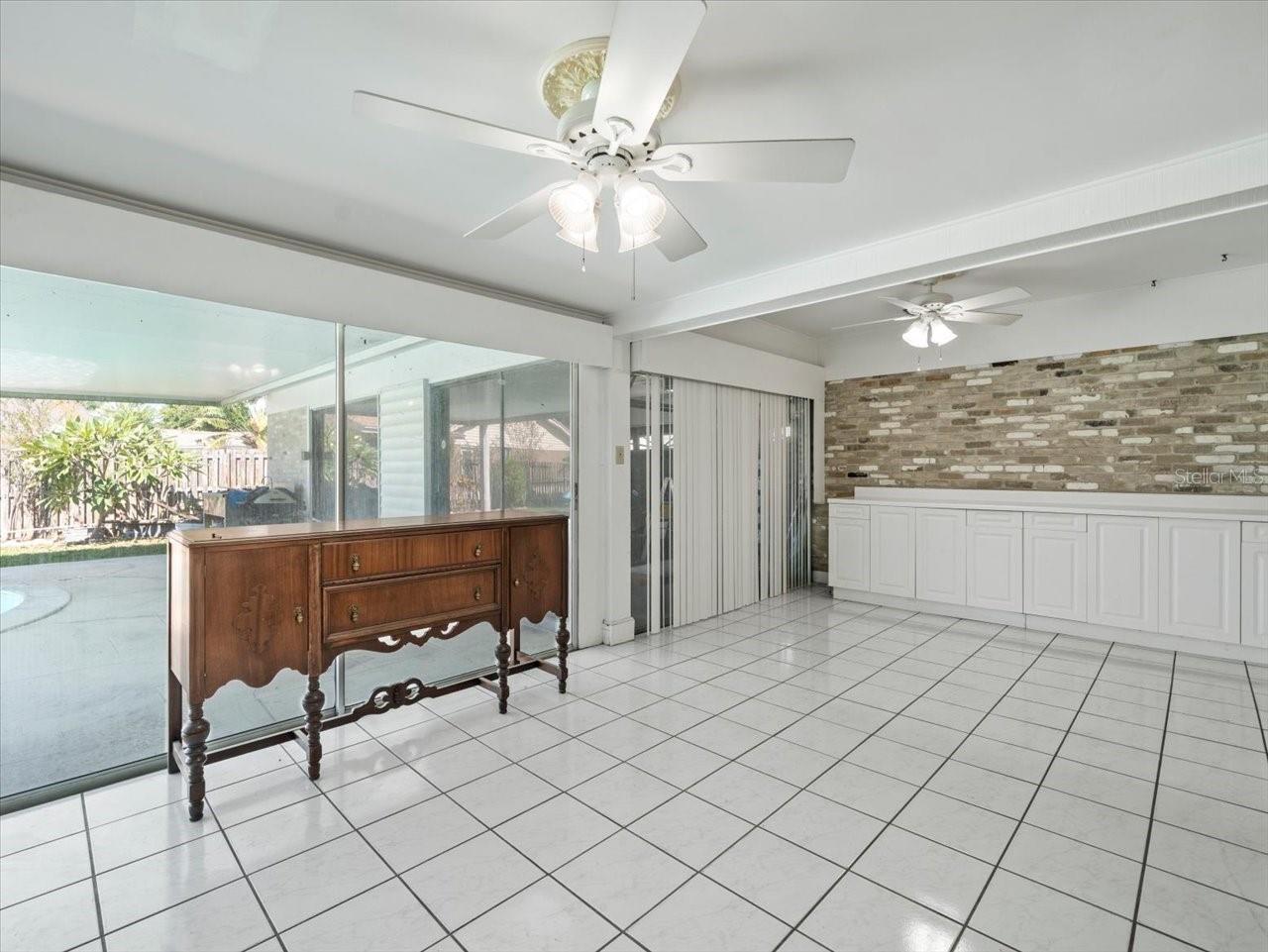 CARROLLWOOD SUB UNIT N - Residential