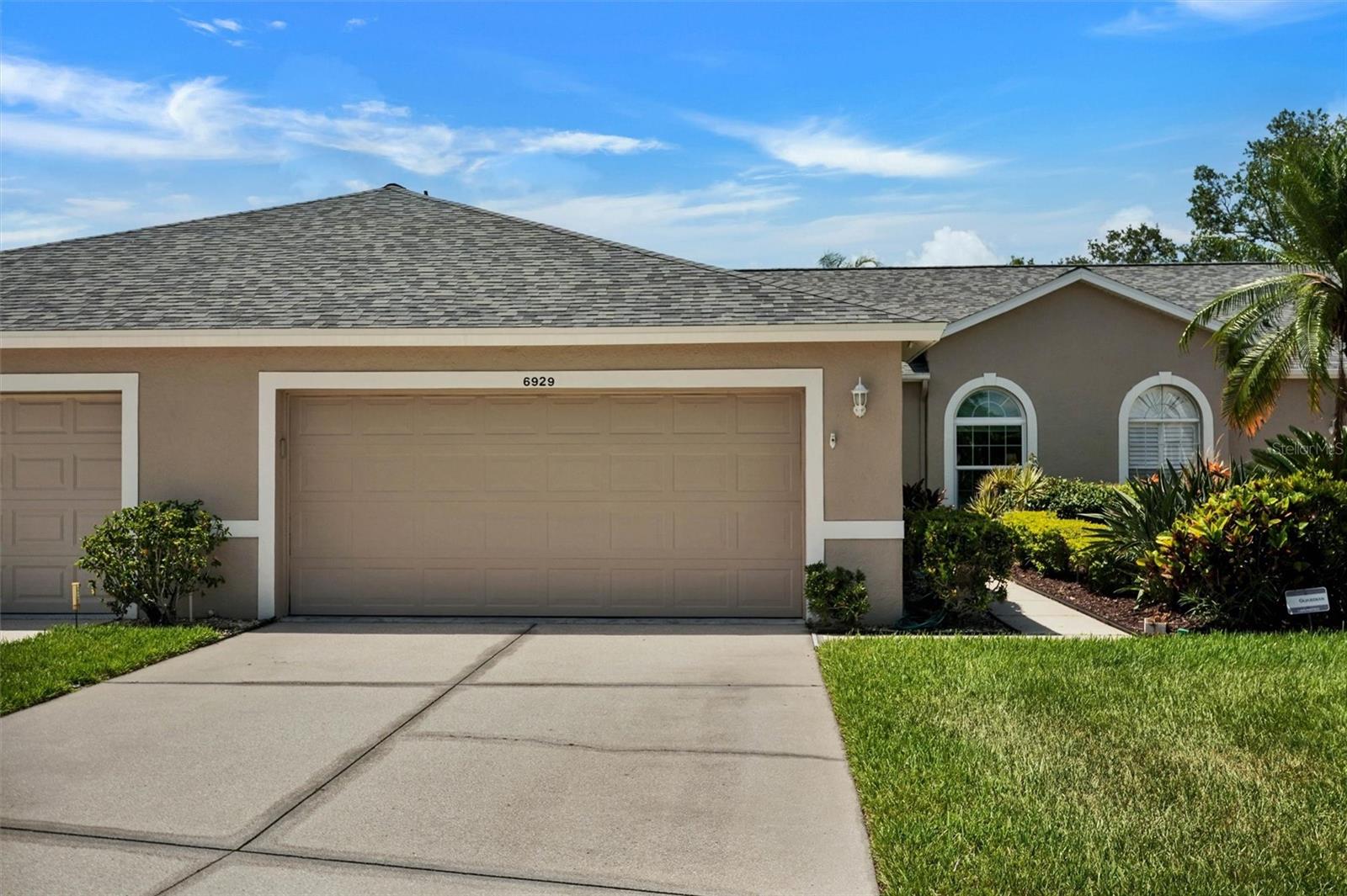 6929 STONEYWALK COURT