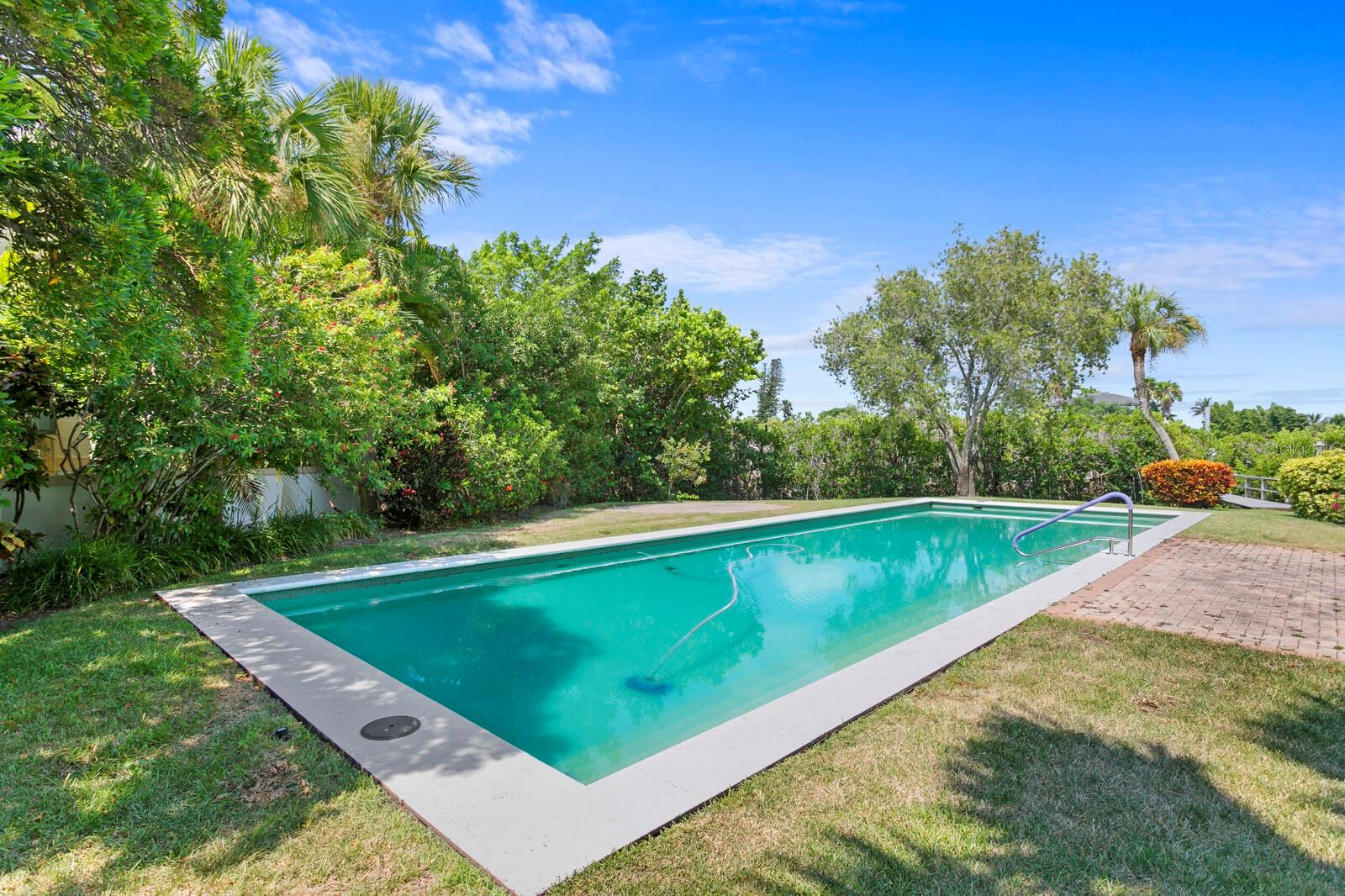 MANGROVE POINTE SUB - Residential