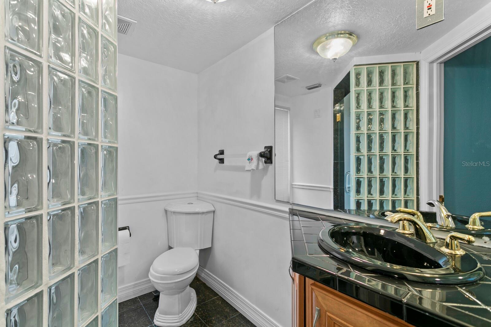 MANGROVE POINTE SUB - Residential