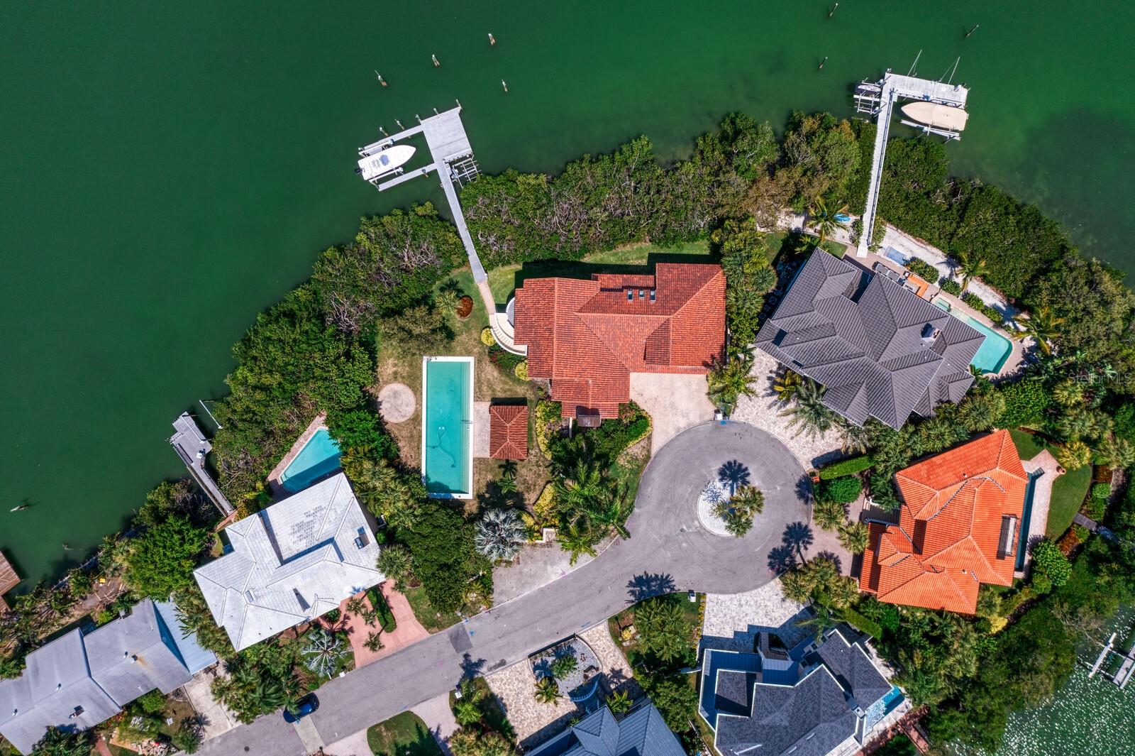 MANGROVE POINTE SUB - Residential