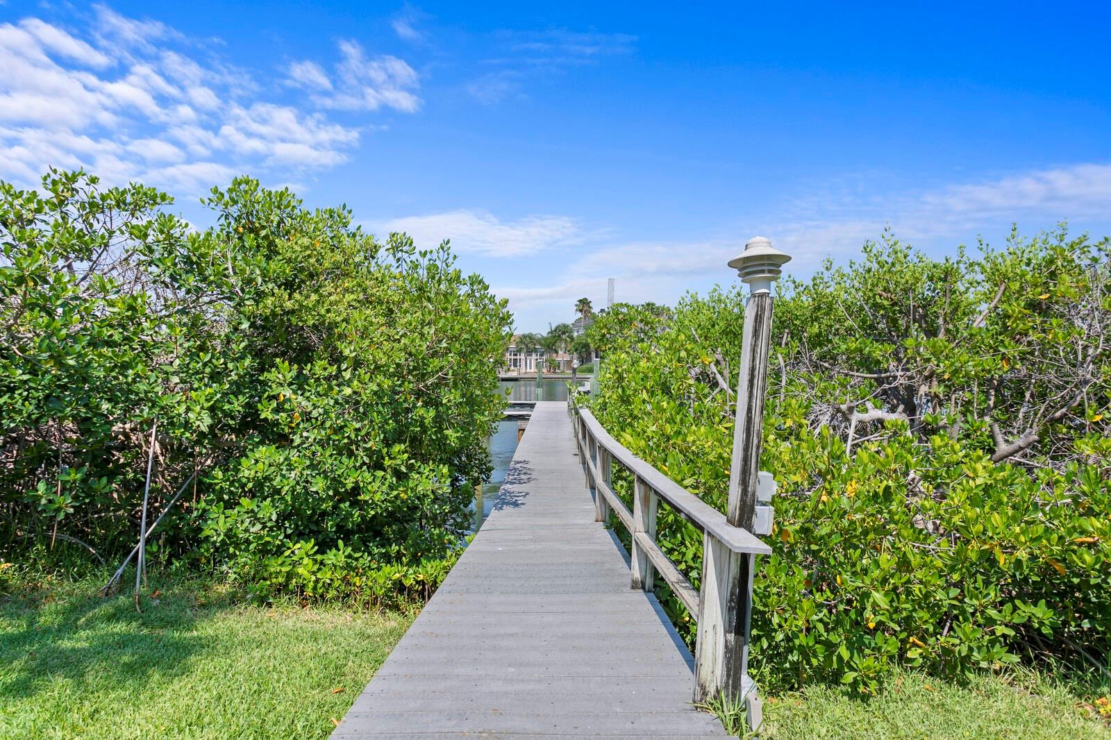MANGROVE POINTE SUB - Residential