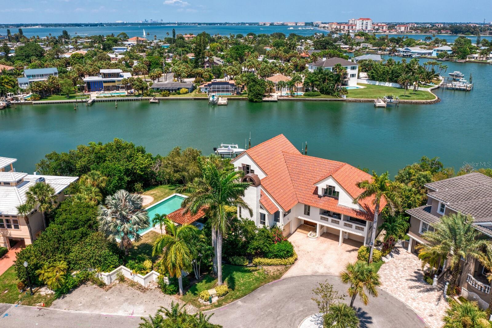 MANGROVE POINTE SUB - Residential