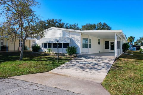 A home in WINTER HAVEN