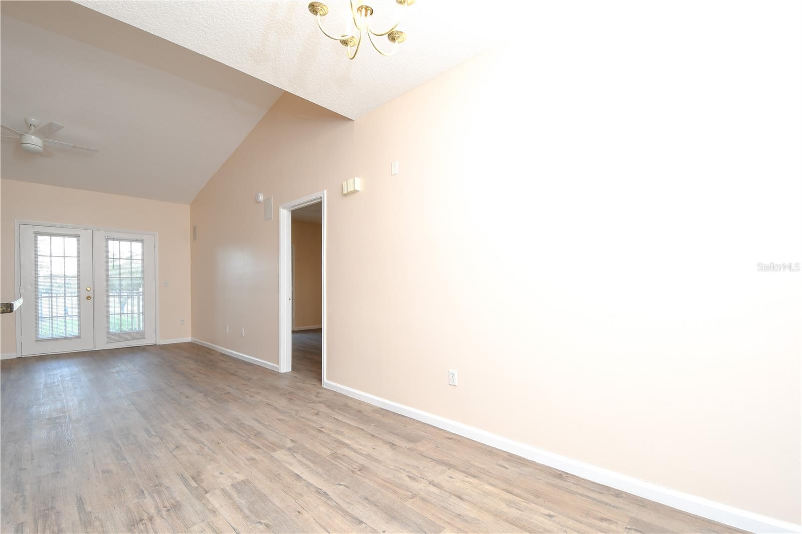 CAPRI/HUNTERS CRK CONDO - Residential Lease