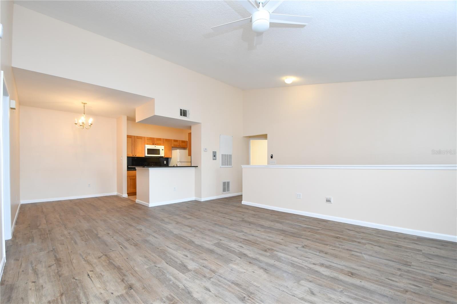 CAPRI/HUNTERS CRK CONDO - Residential Lease