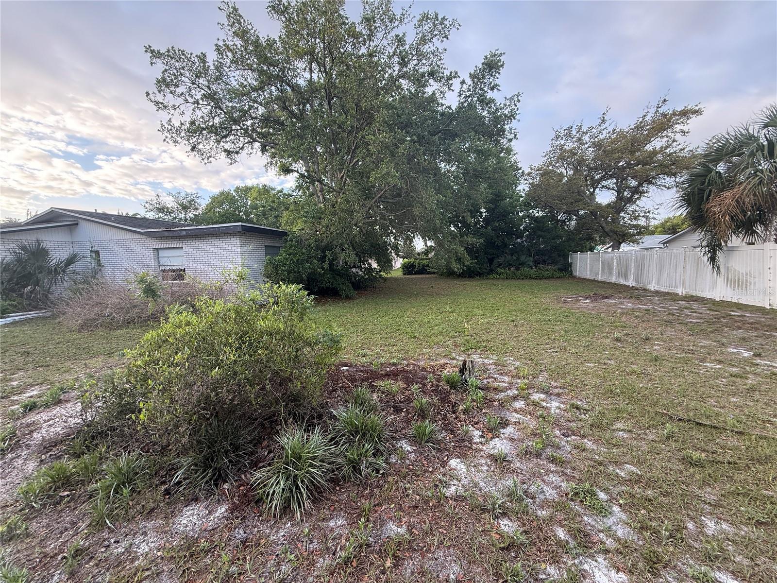 WILLOW RUN UNIT 01 - Residential