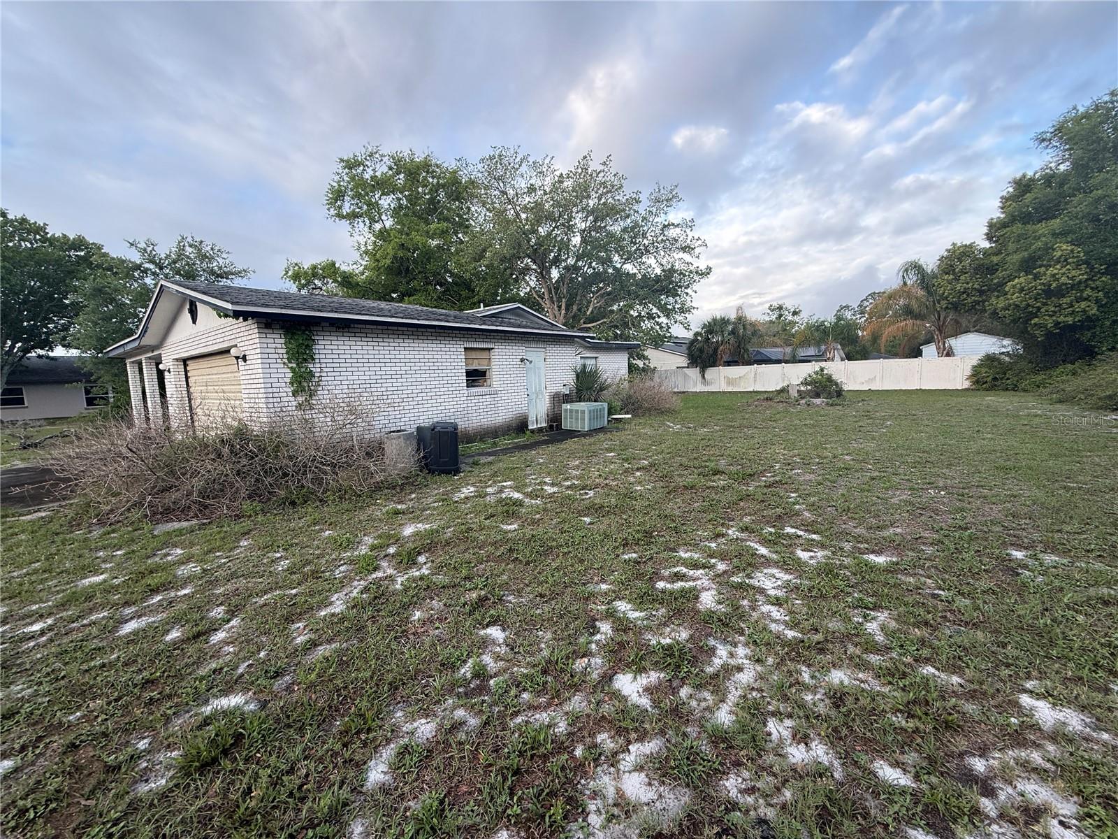 WILLOW RUN UNIT 01 - Residential