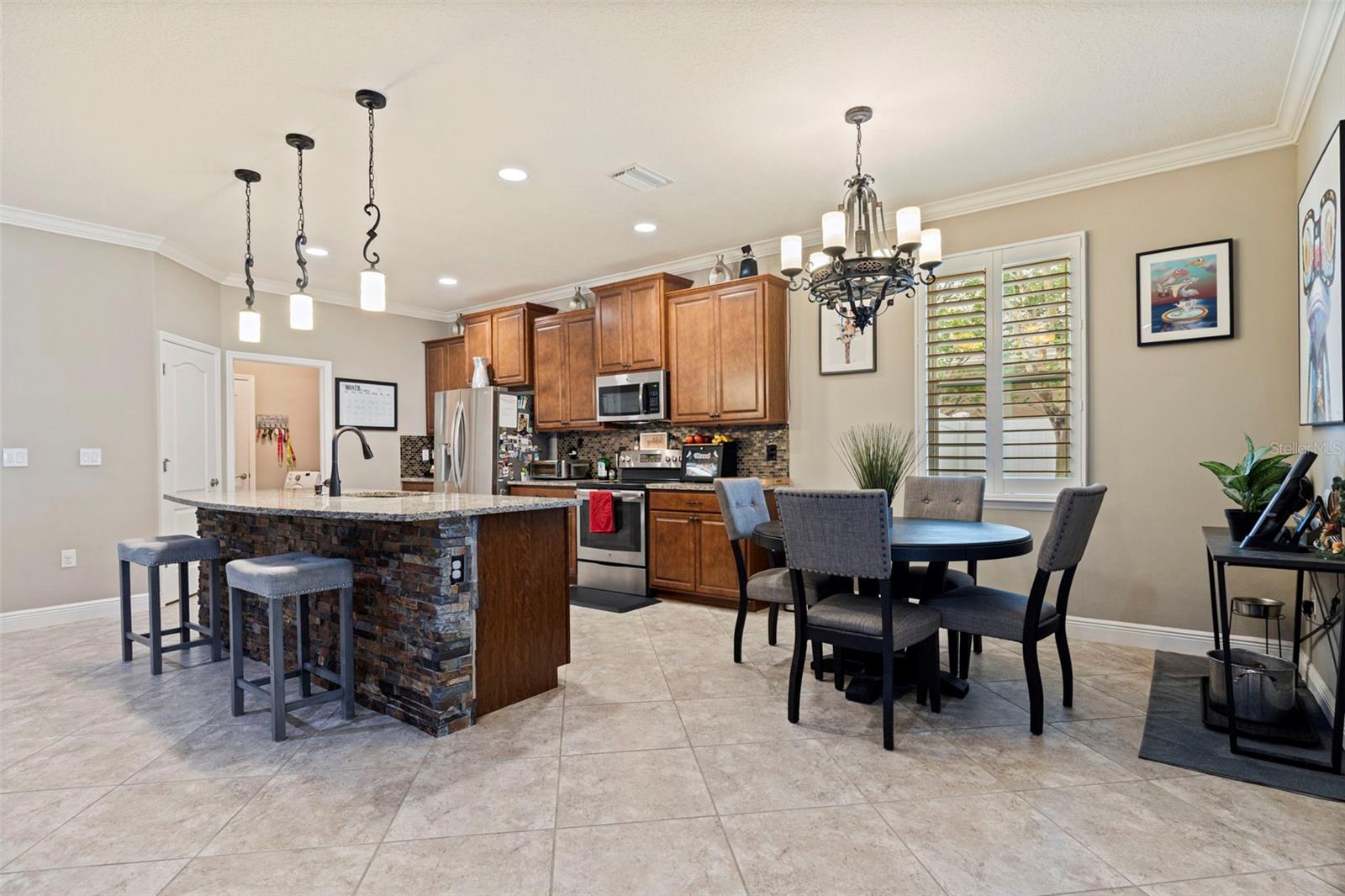 EAGLES RETREAT - Residential
