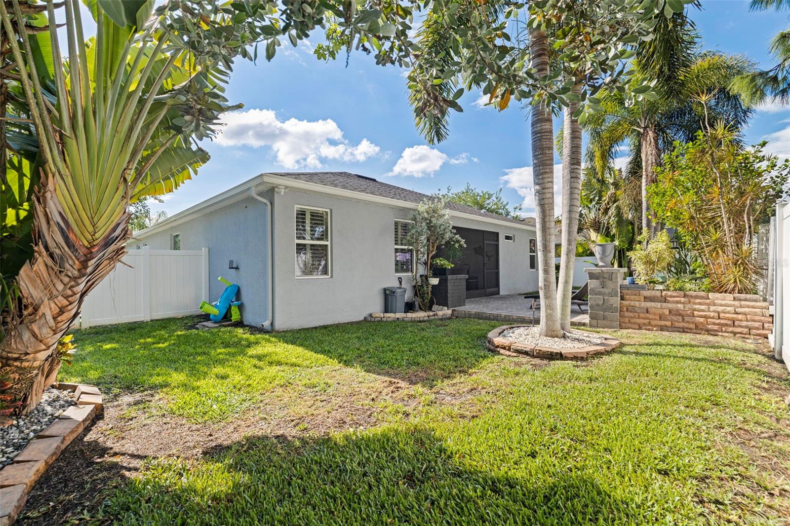 EAGLES RETREAT - Residential