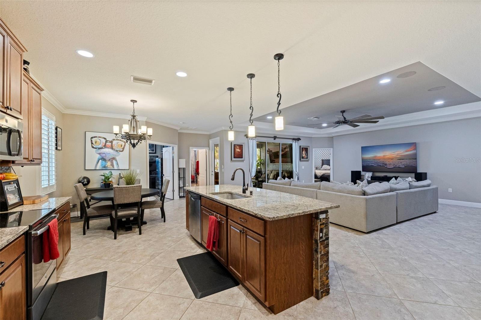 EAGLES RETREAT - Residential