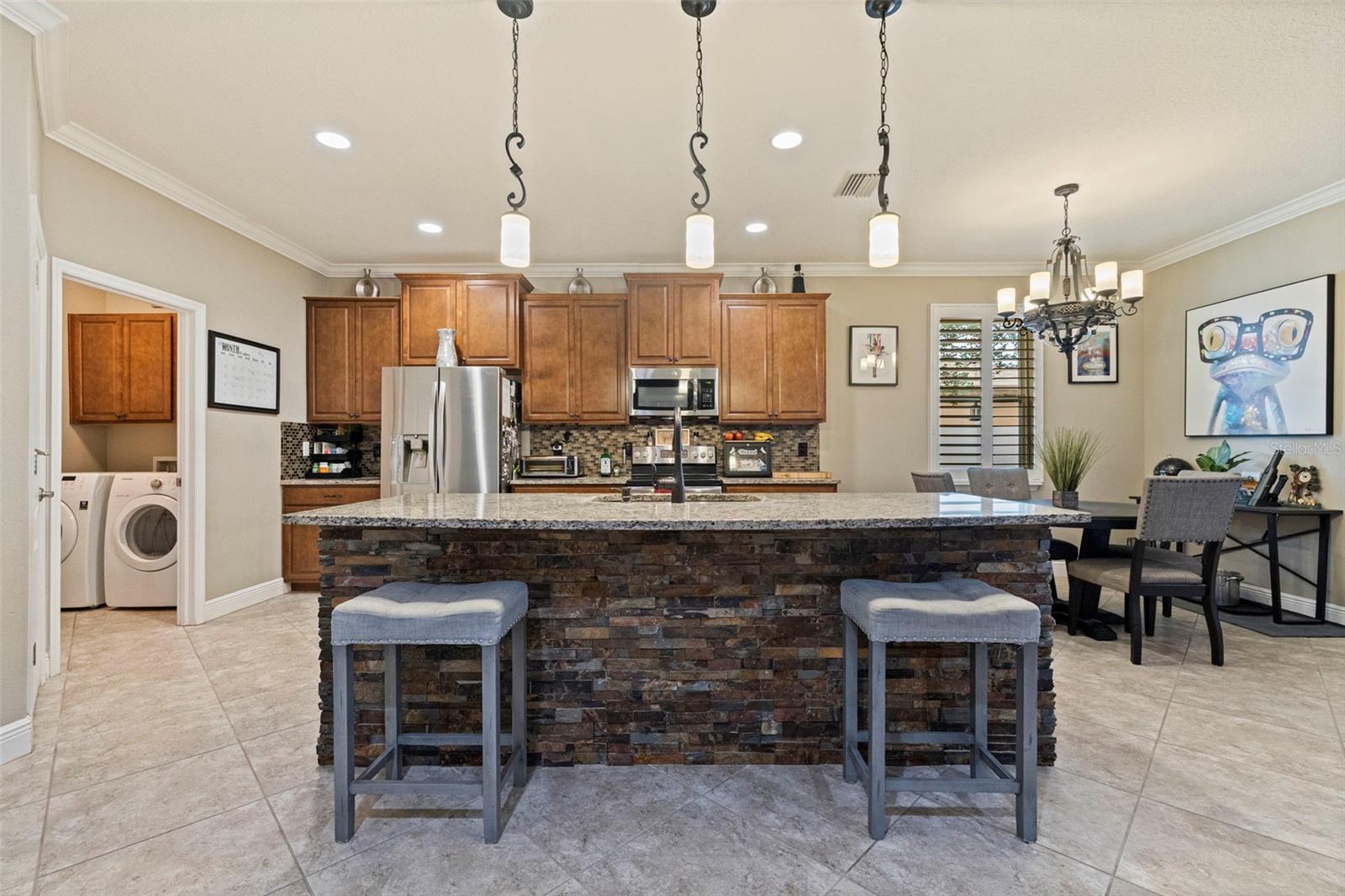 EAGLES RETREAT - Residential