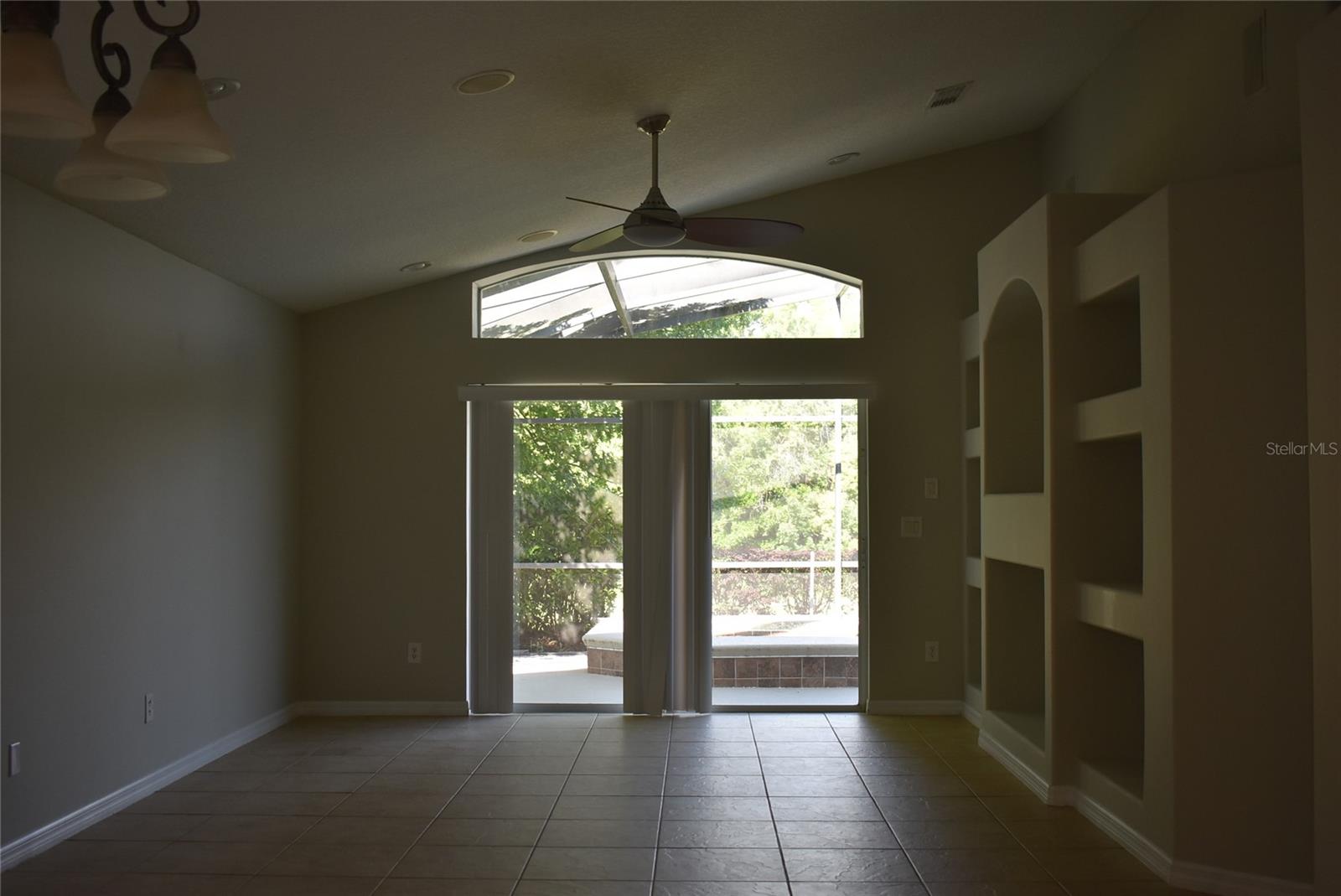 MOUNT DORA SUMMERBROOKE PH 01 - Residential Lease