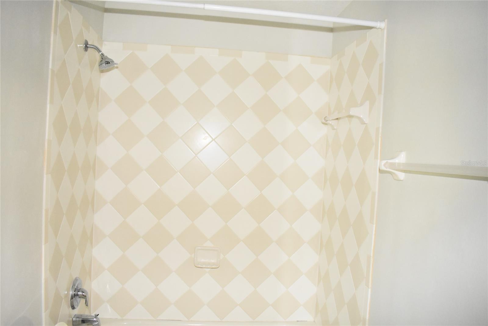 MOUNT DORA SUMMERBROOKE PH 01 - Residential Lease
