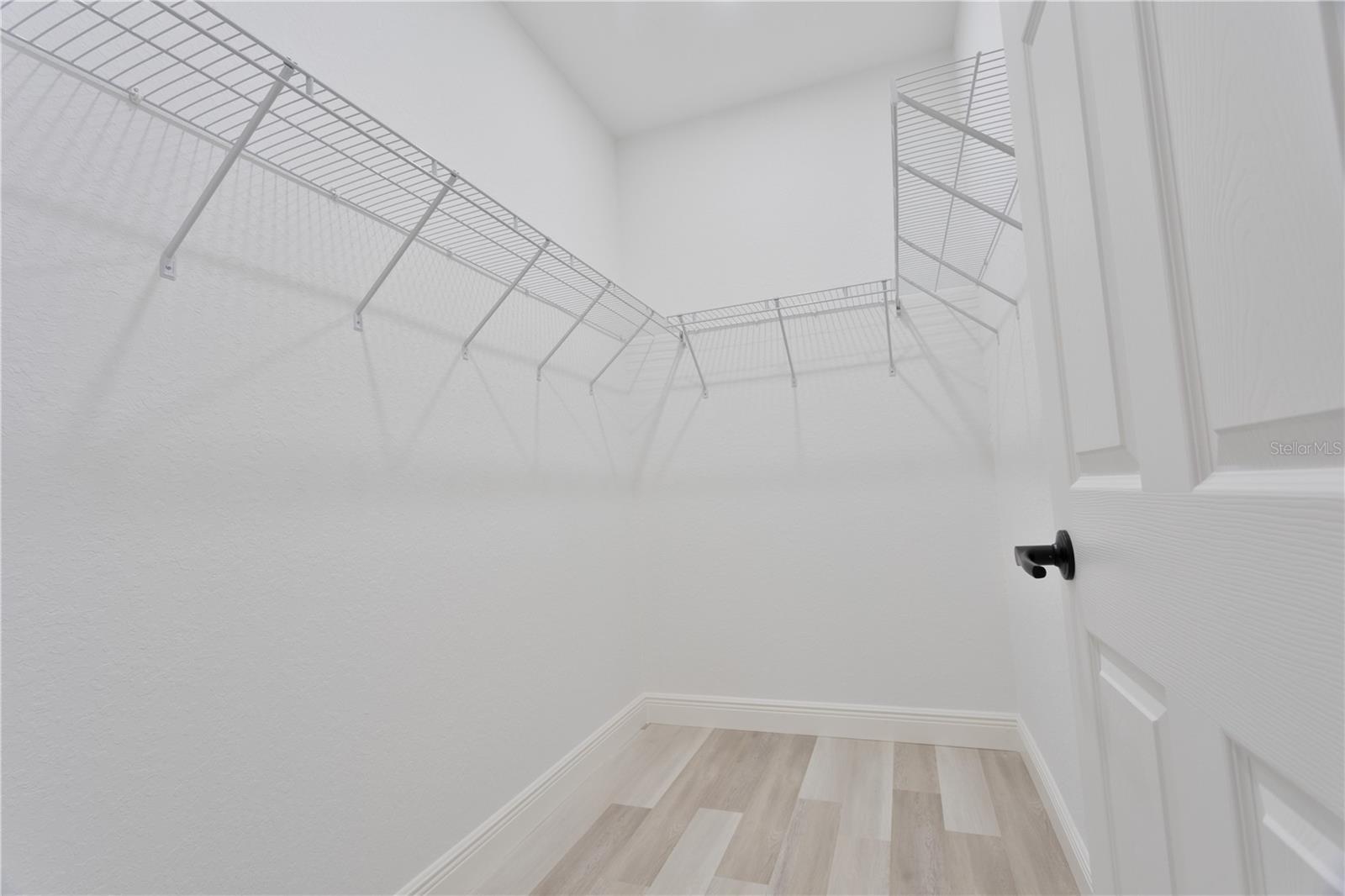 SILVER SPGS SHORES UN 18 - Residential