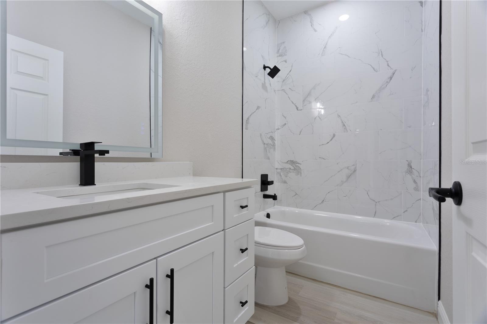 SILVER SPGS SHORES UN 18 - Residential