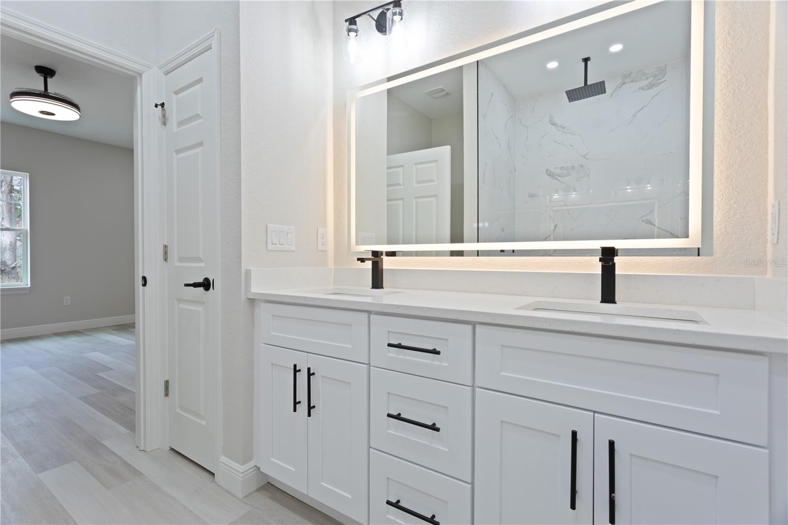 SILVER SPGS SHORES UN 18 - Residential