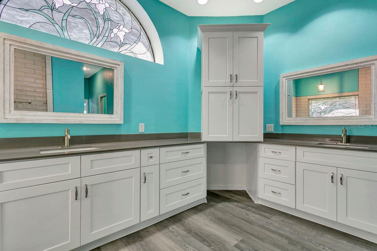 COUNTRY GATE - Residential