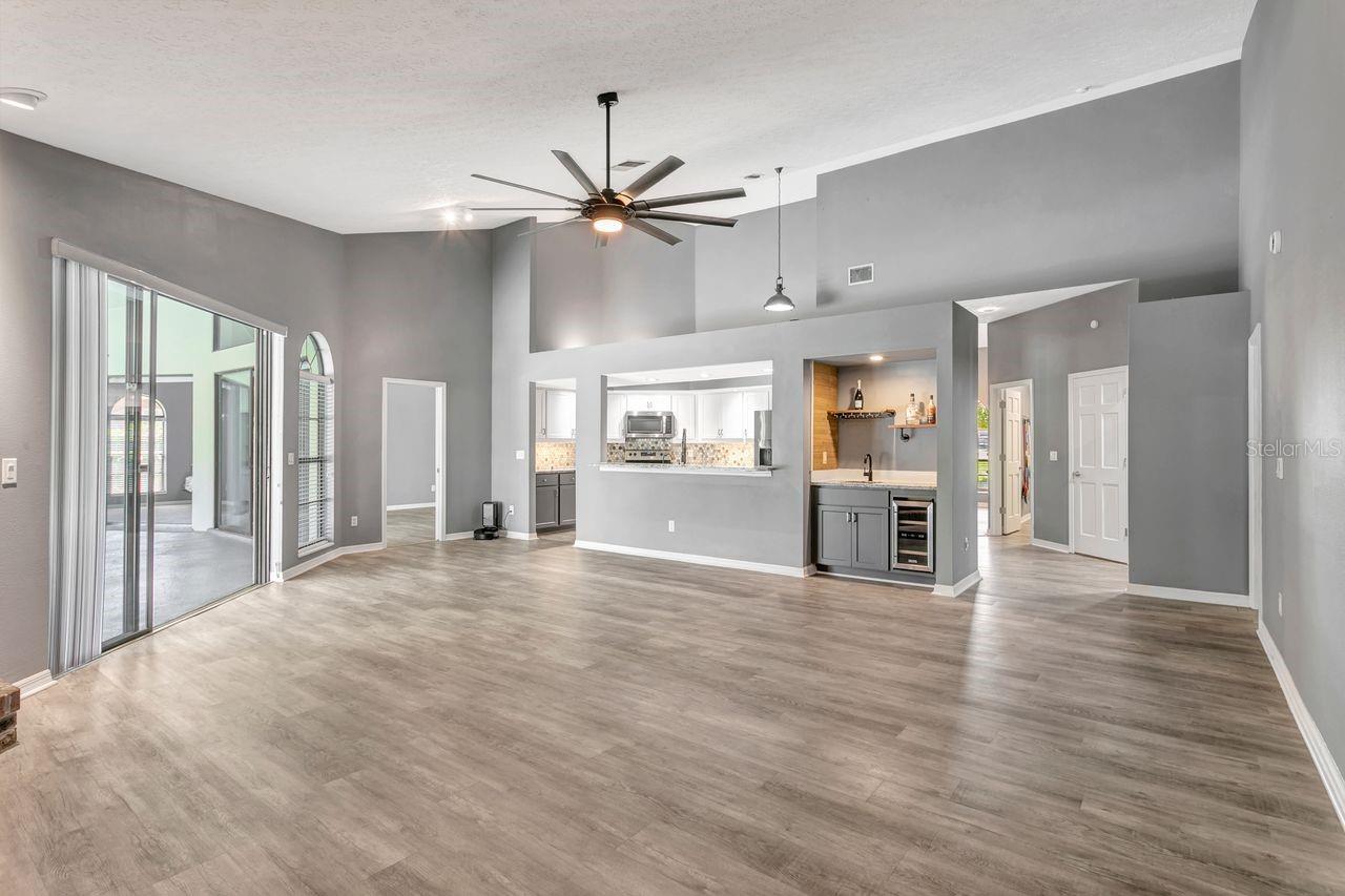 COUNTRY GATE - Residential